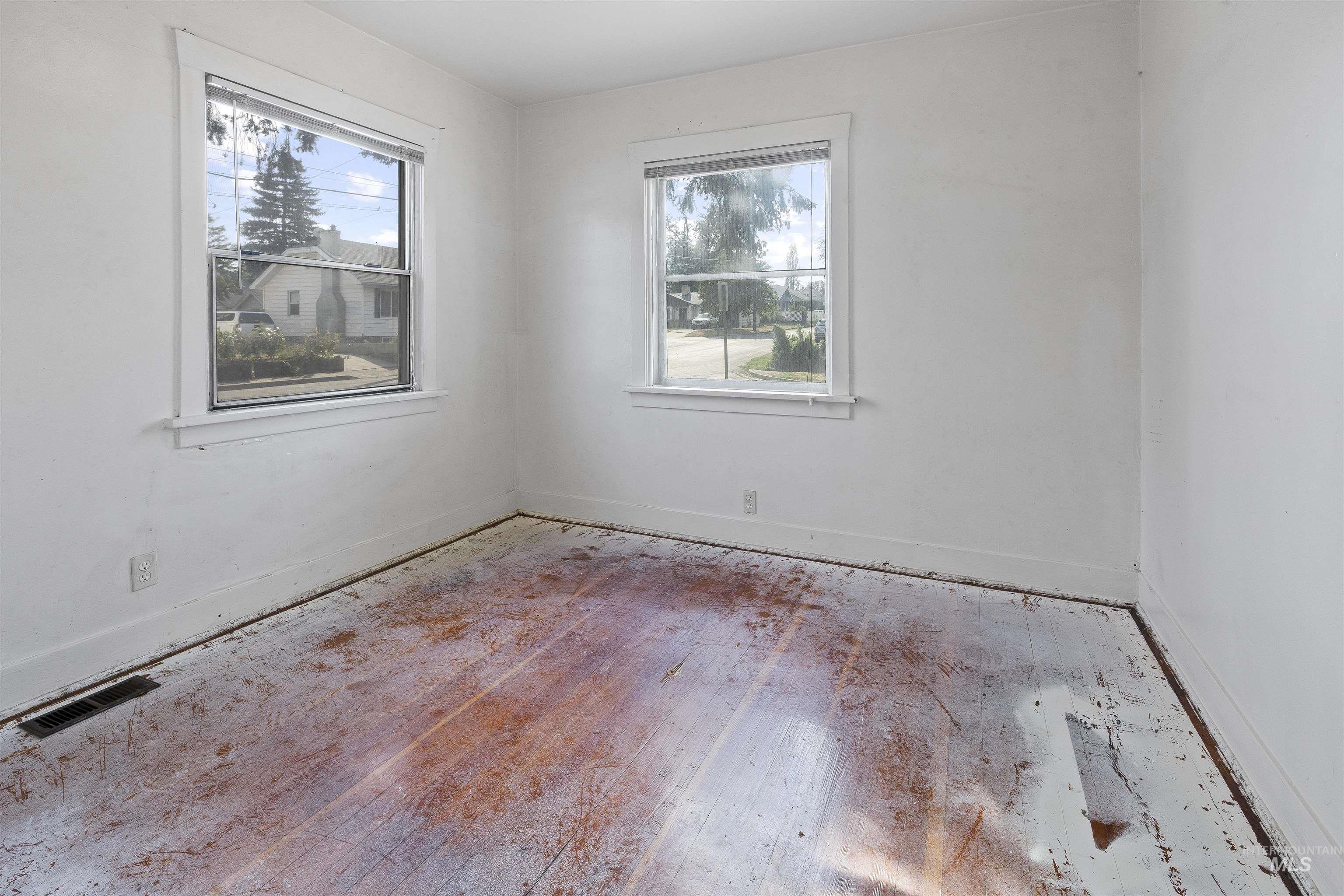 1431 12th Street, Lewiston, Idaho 83501, 2 Bedrooms, 1 Bathroom, Residential For Sale, Price $218,000, 98999688