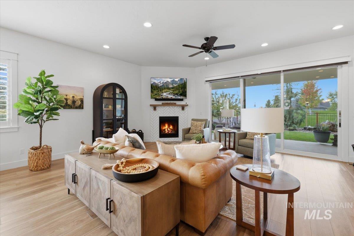 1265 N Diadora Ave, Eagle, Idaho 83616, 3 Bedrooms, 3 Bathrooms, Residential For Sale, Price $749,900, 98999689