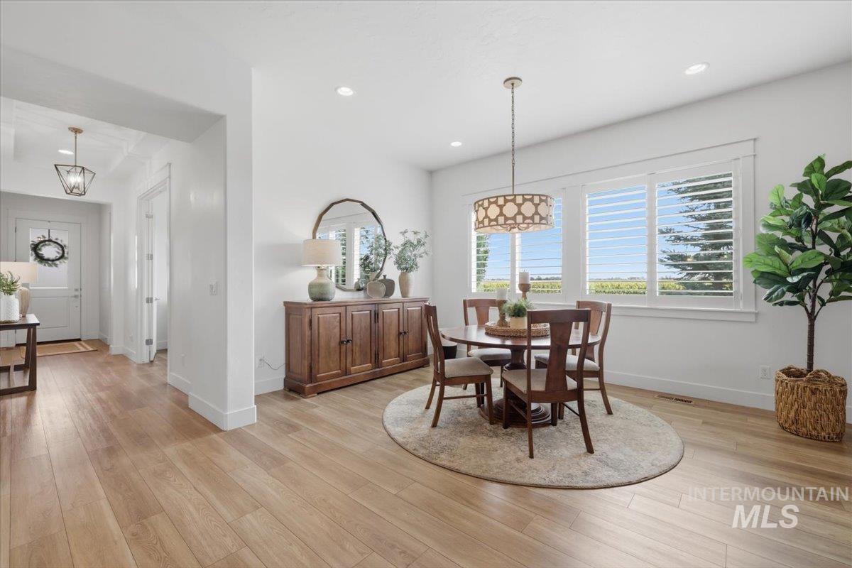 1265 N Diadora Ave, Eagle, Idaho 83616, 3 Bedrooms, 3 Bathrooms, Residential For Sale, Price $749,900, 98999689