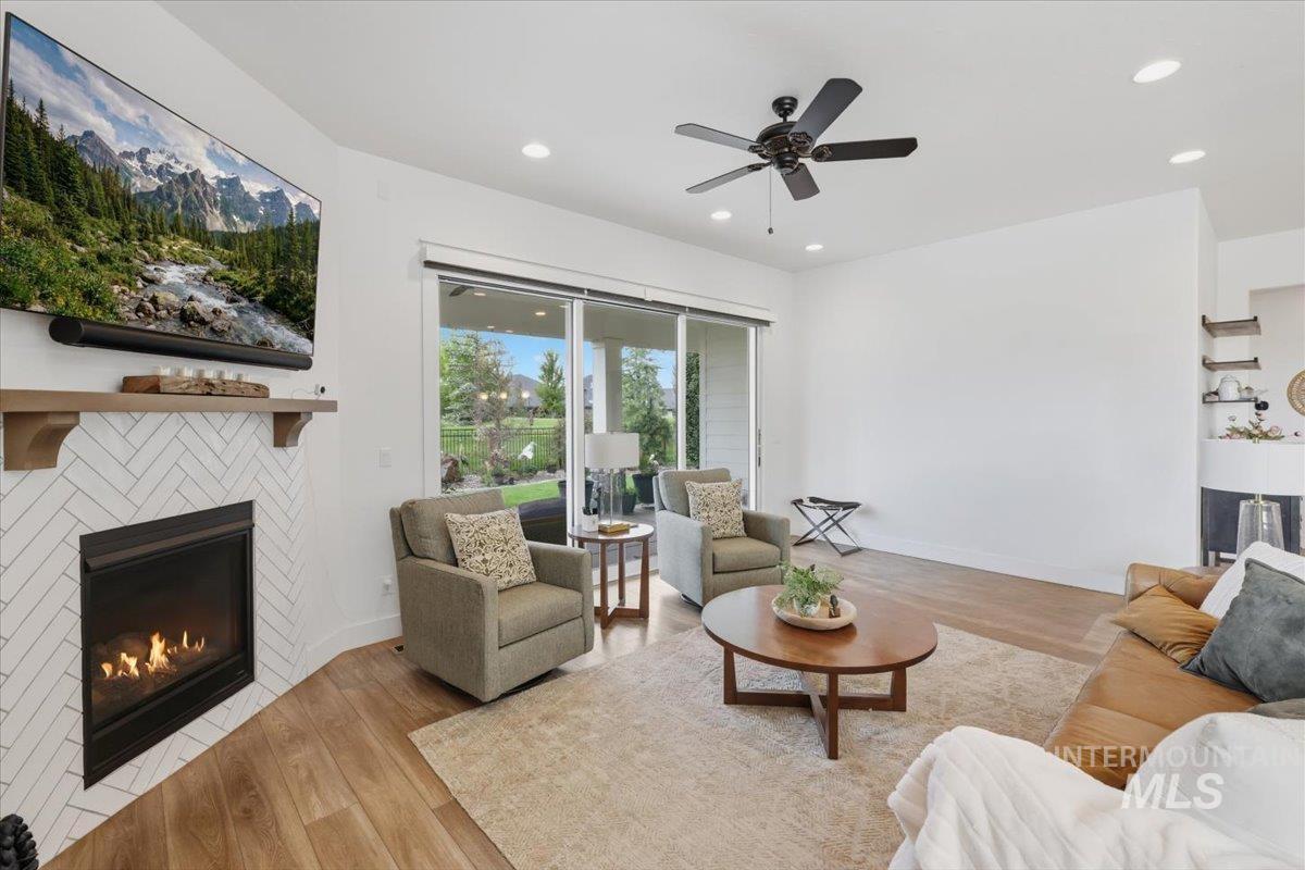 1265 N Diadora Ave, Eagle, Idaho 83616, 3 Bedrooms, 3 Bathrooms, Residential For Sale, Price $749,900, 98999689