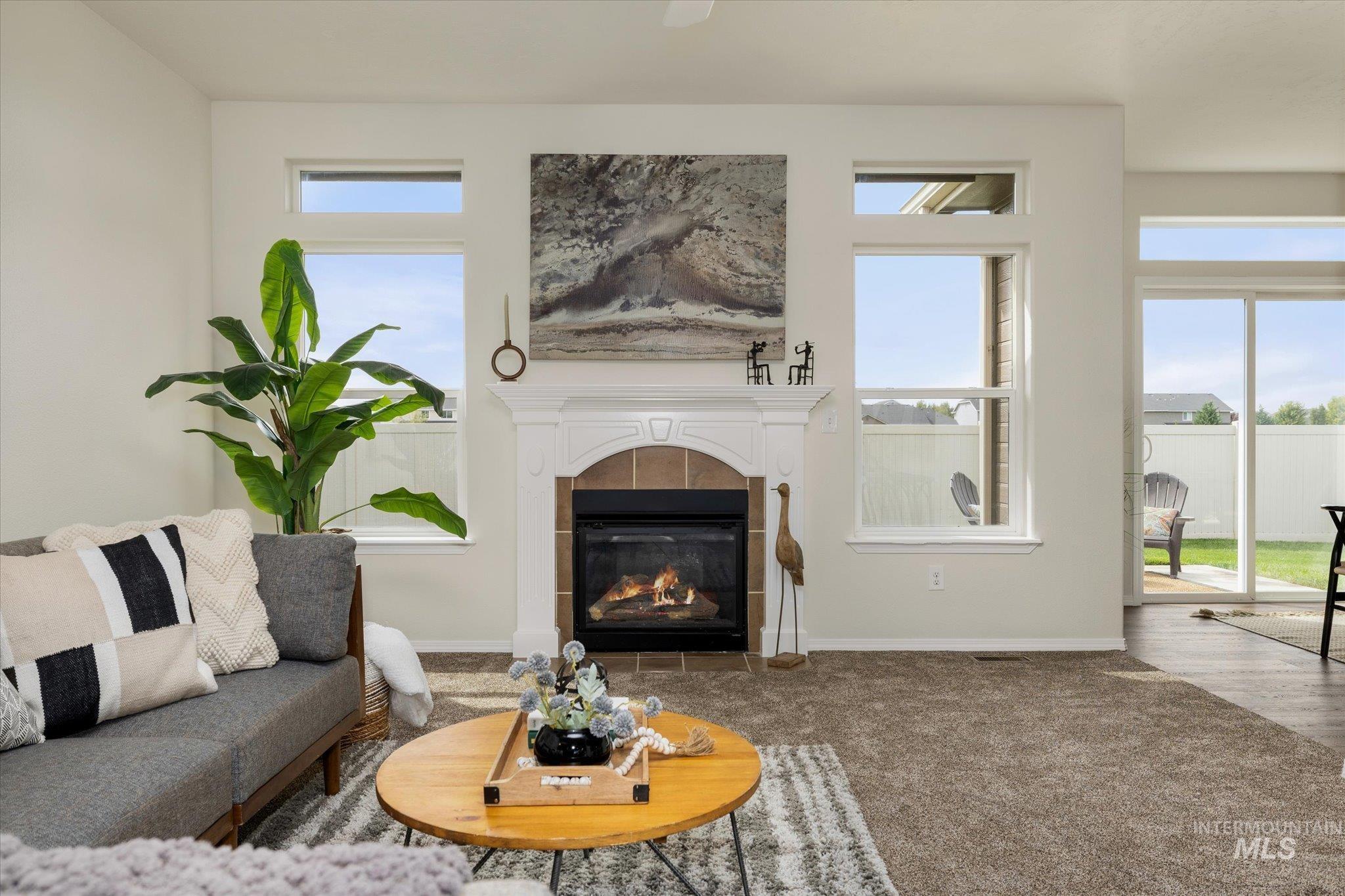 6157 N Silver Elm Way, Meridian, Idaho 83646, 3 Bedrooms, 2 Bathrooms, Residential For Sale, Price $450,000, 98999690