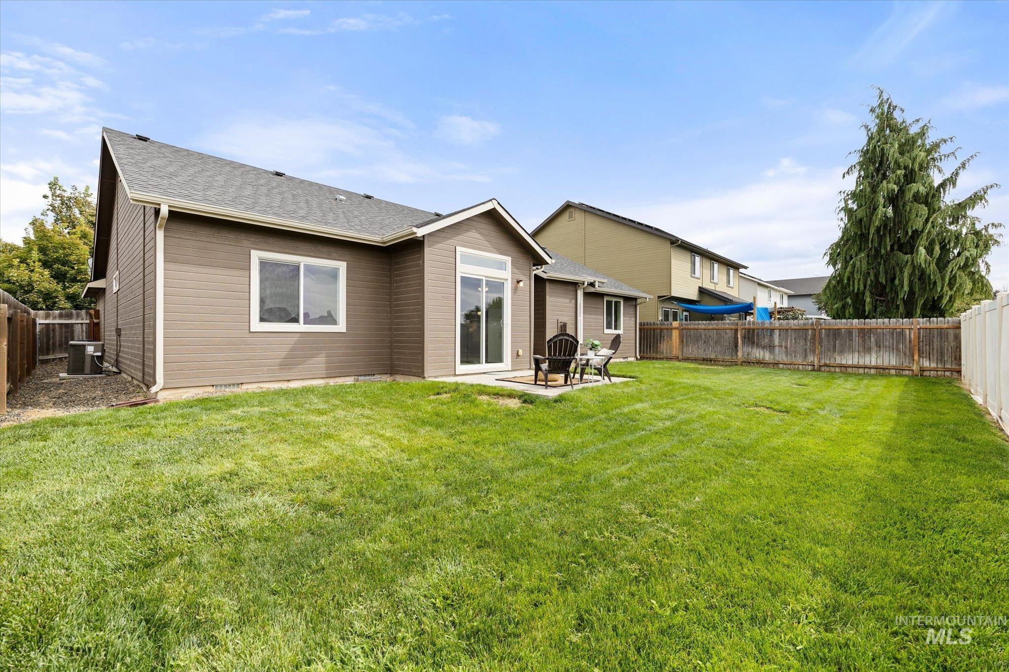 6157 N Silver Elm Way, Meridian, Idaho 83646, 3 Bedrooms, 2 Bathrooms, Residential For Sale, Price $450,000, 98999690