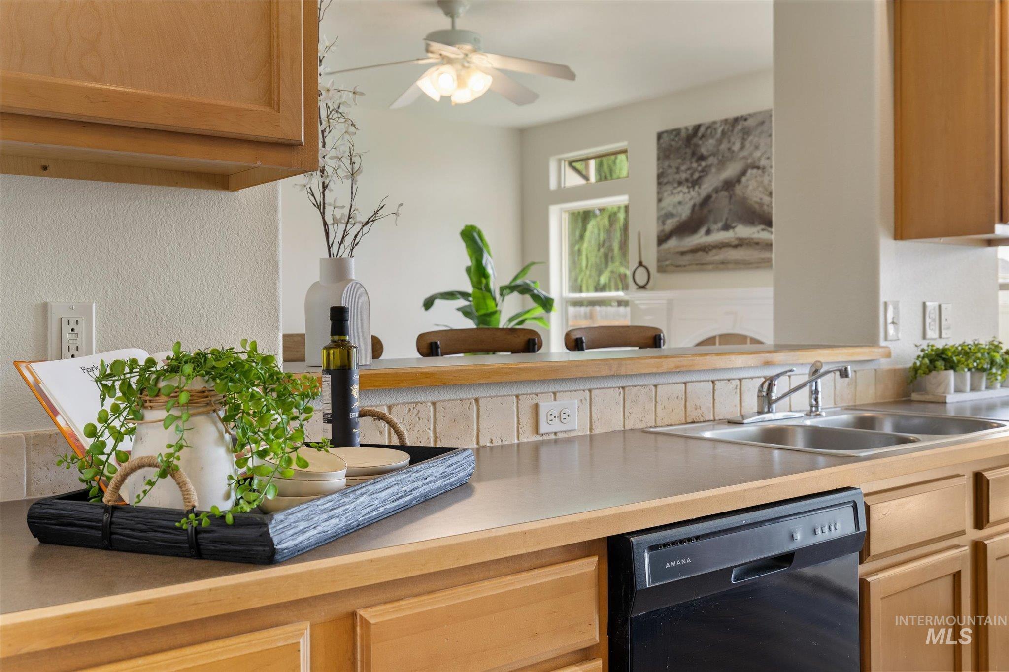 6157 N Silver Elm Way, Meridian, Idaho 83646, 3 Bedrooms, 2 Bathrooms, Residential For Sale, Price $450,000, 98999690