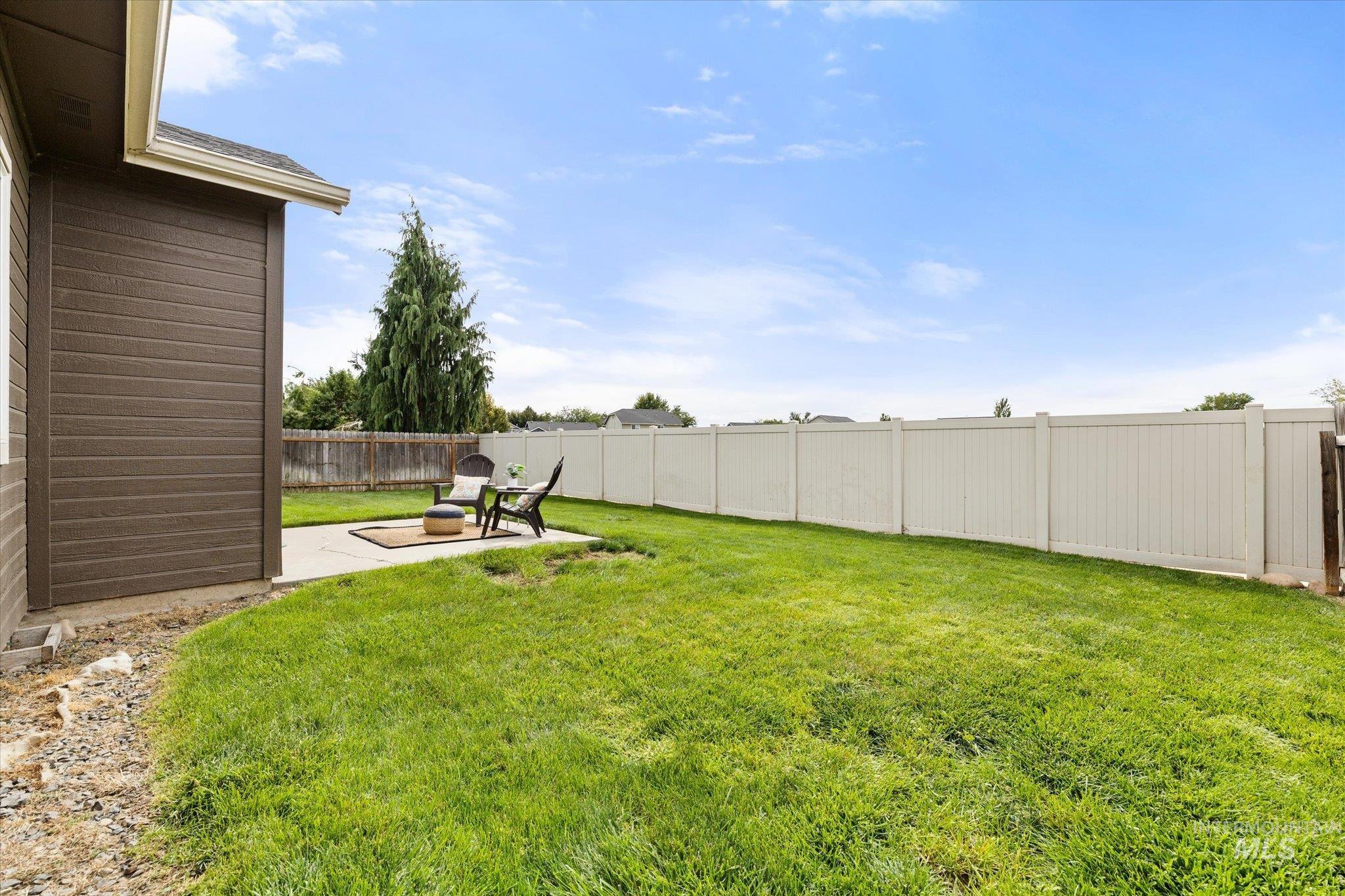 6157 N Silver Elm Way, Meridian, Idaho 83646, 3 Bedrooms, 2 Bathrooms, Residential For Sale, Price $450,000, 98999690