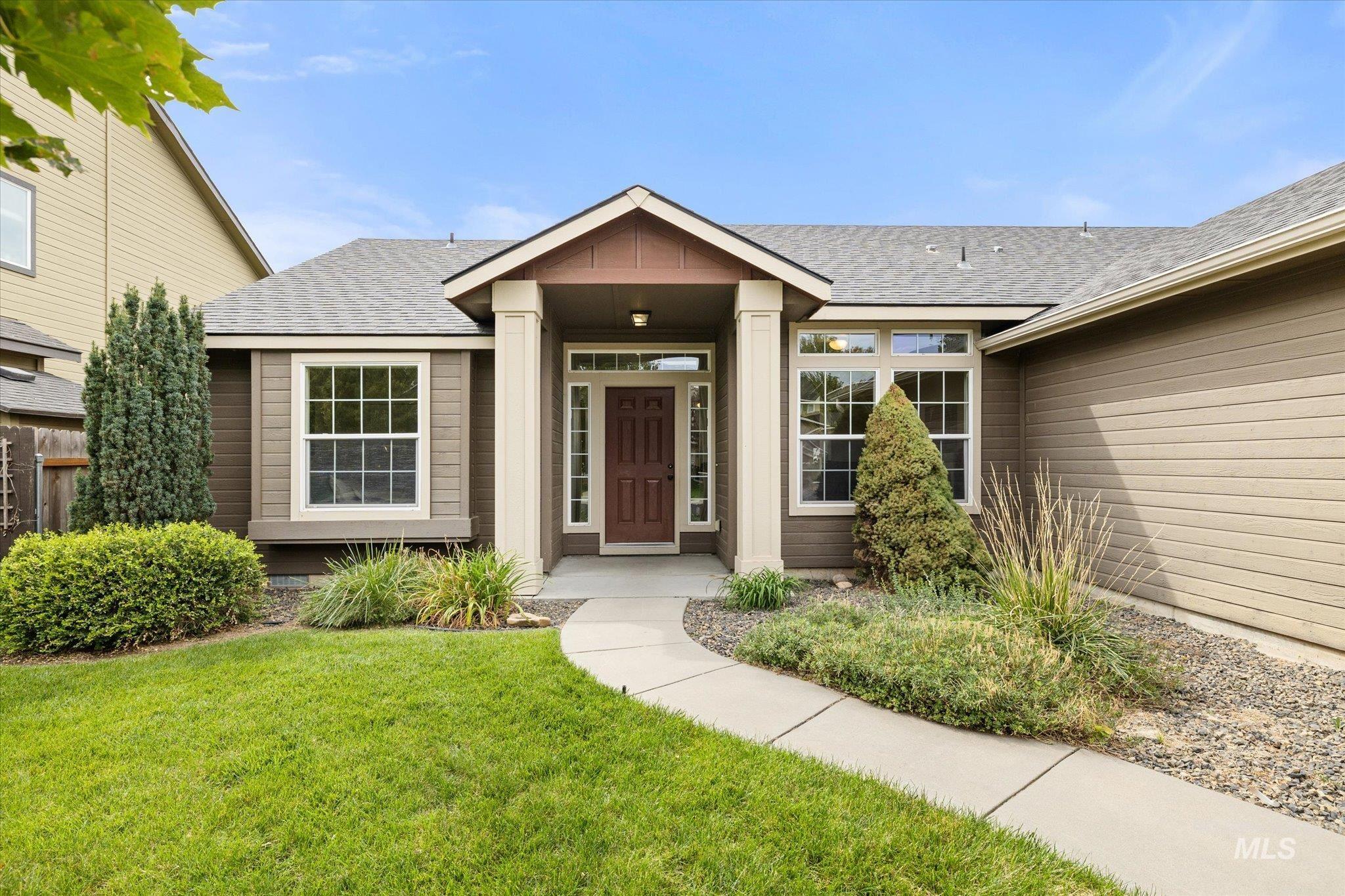 6157 N Silver Elm Way, Meridian, Idaho 83646, 3 Bedrooms, 2 Bathrooms, Residential For Sale, Price $450,000, 98999690