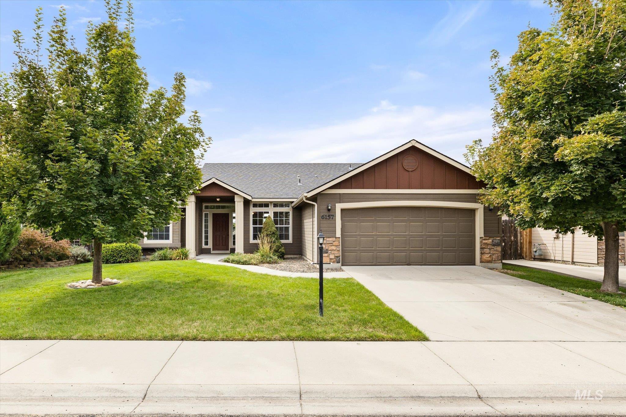 6157 N Silver Elm Way, Meridian, Idaho 83646, 3 Bedrooms, 2 Bathrooms, Residential For Sale, Price $450,000, 98999690