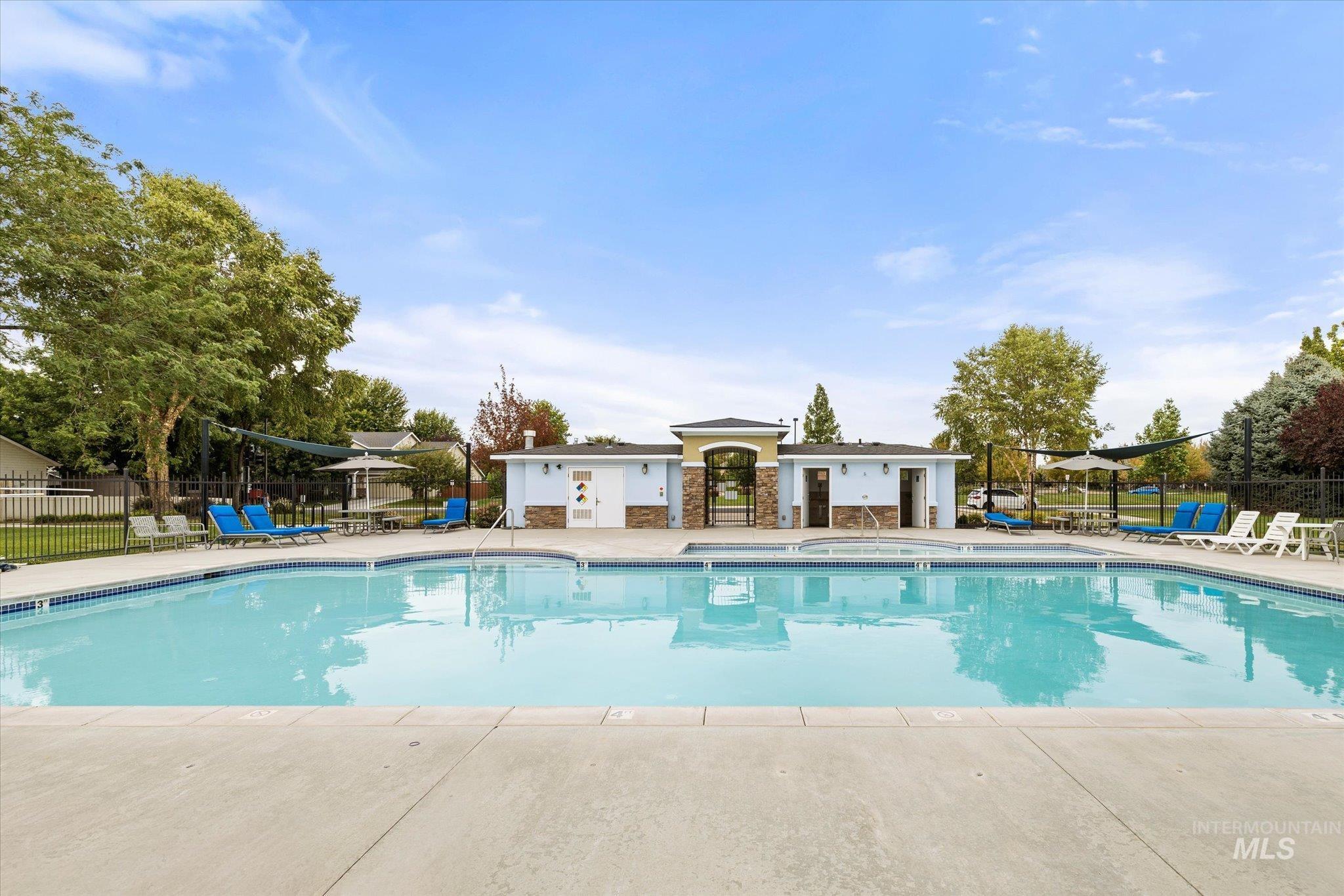 6157 N Silver Elm Way, Meridian, Idaho 83646, 3 Bedrooms, 2 Bathrooms, Residential For Sale, Price $450,000, 98999690