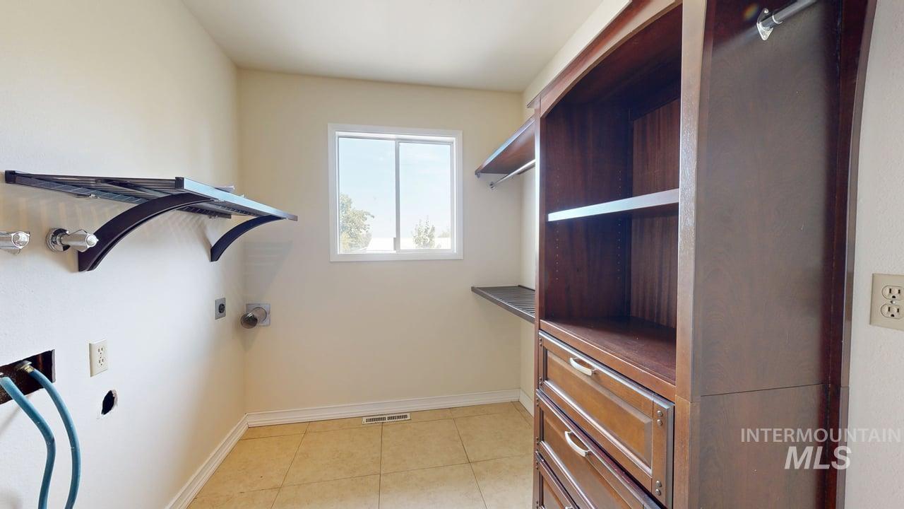 2763 26th St, Clarkston, Washington 99403, 3 Bedrooms, 3 Bathrooms, Residential For Sale, Price $449,000, 98999691