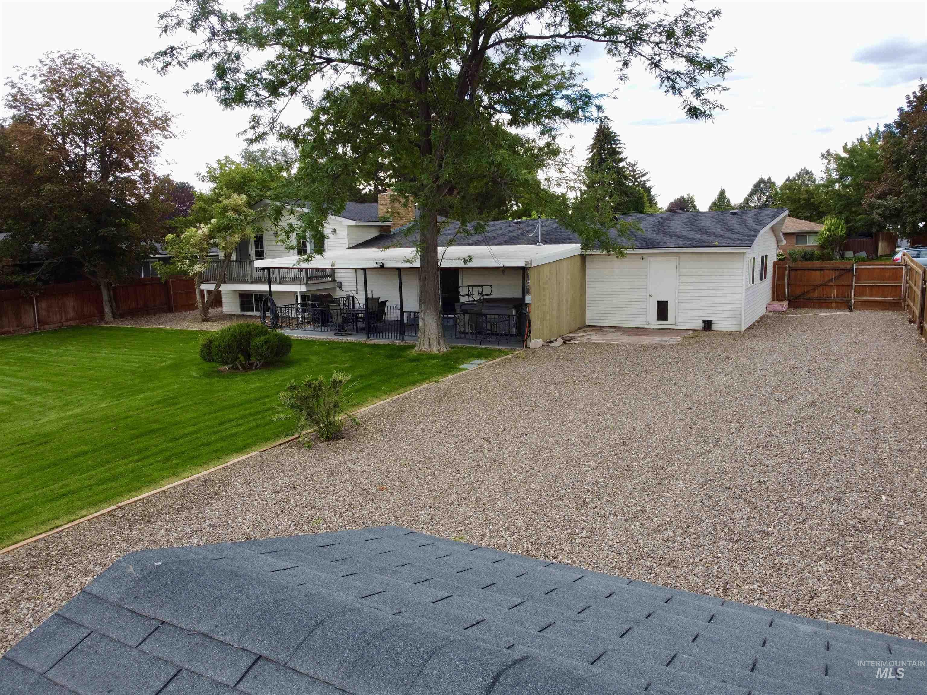 1249 Evergreen Dr., Twin Falls, Idaho 83301, 7 Bedrooms, 3 Bathrooms, Residential For Sale, Price $449,000, 98999692