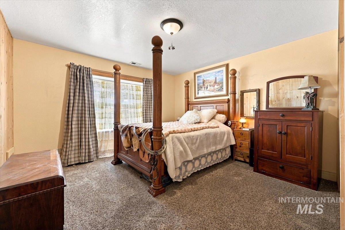 28725 Hwy 30, Caldwell, Idaho 83607, 3 Bedrooms, 1 Bathroom, Residential For Sale, Price $575,000, 98999695