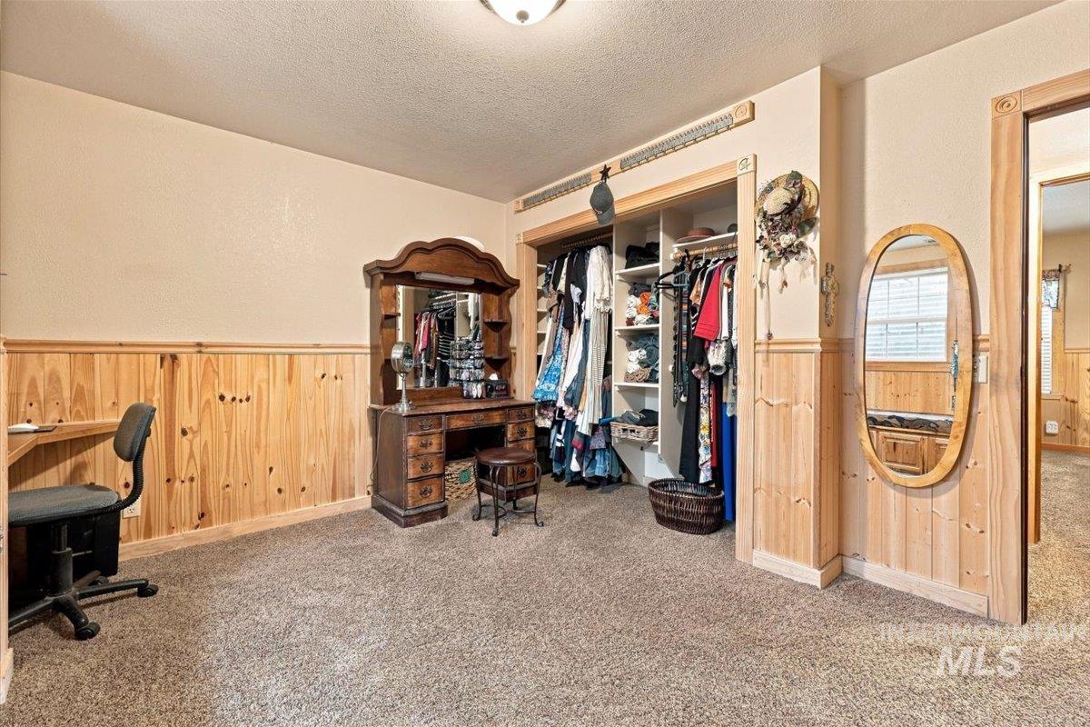 28725 Hwy 30, Caldwell, Idaho 83607, 3 Bedrooms, 1 Bathroom, Residential For Sale, Price $575,000, 98999695