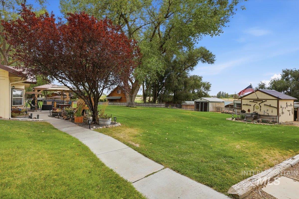 28725 Hwy 30, Caldwell, Idaho 83607, 3 Bedrooms, 1 Bathroom, Residential For Sale, Price $575,000, 98999695