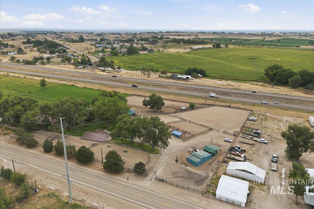 28725 Hwy 30, Caldwell, Idaho 83607, 3 Bedrooms, 1 Bathroom, Residential For Sale, Price $575,000, 98999695