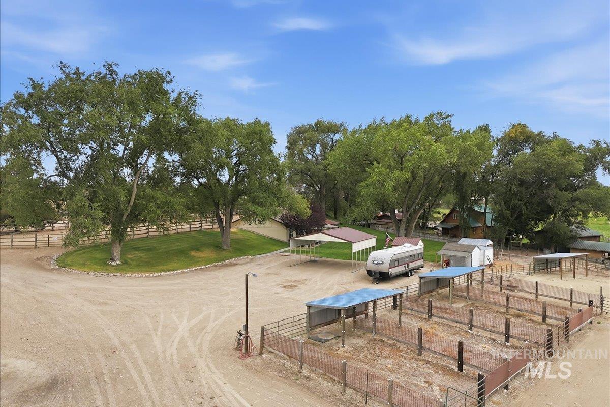 28725 Hwy 30, Caldwell, Idaho 83607, 3 Bedrooms, 1 Bathroom, Residential For Sale, Price $575,000, 98999695