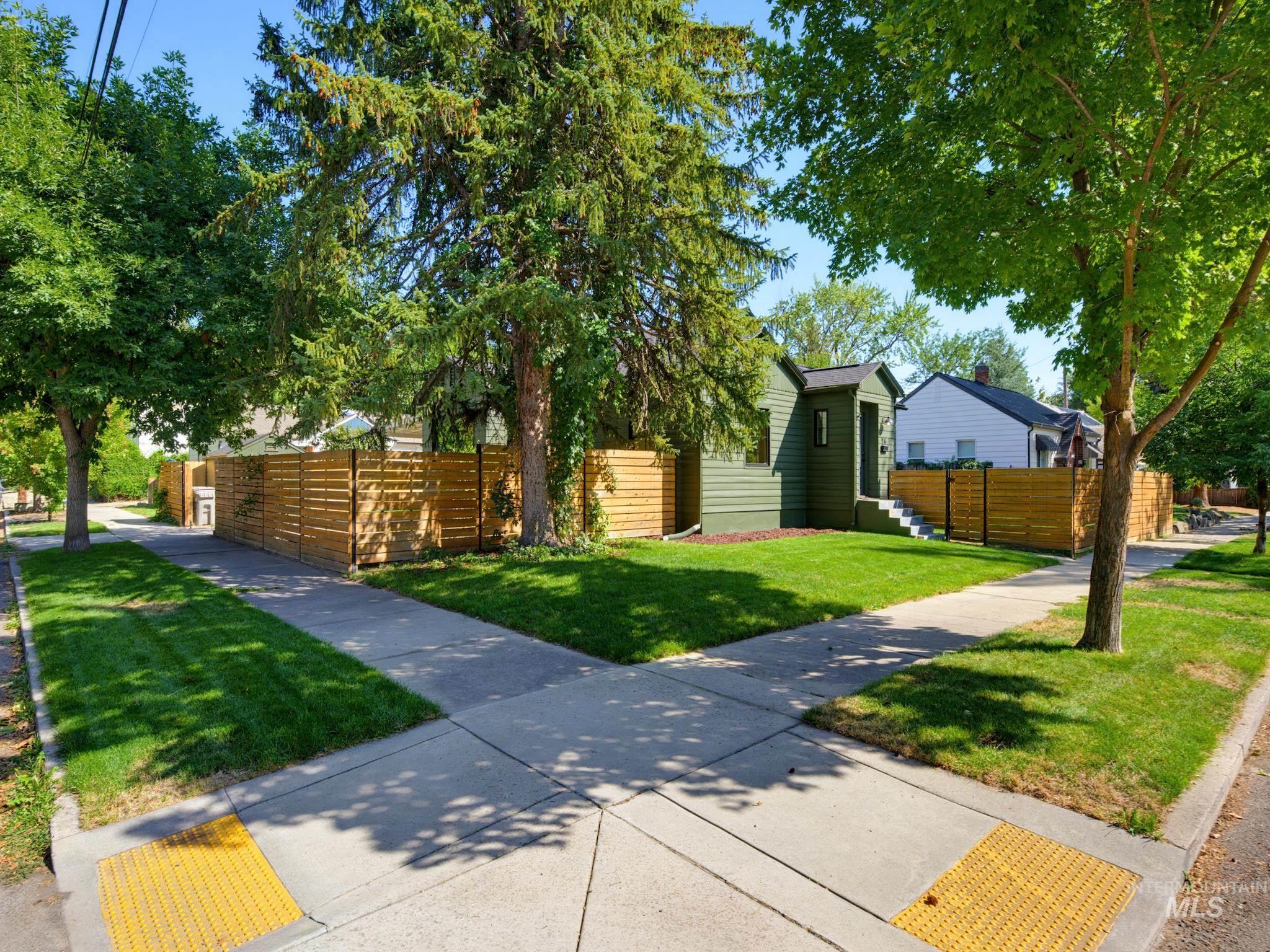 1516 N 26th St, Boise, Idaho 83702, 4 Bedrooms, 2 Bathrooms, Residential For Sale, Price $850,000, 98999697