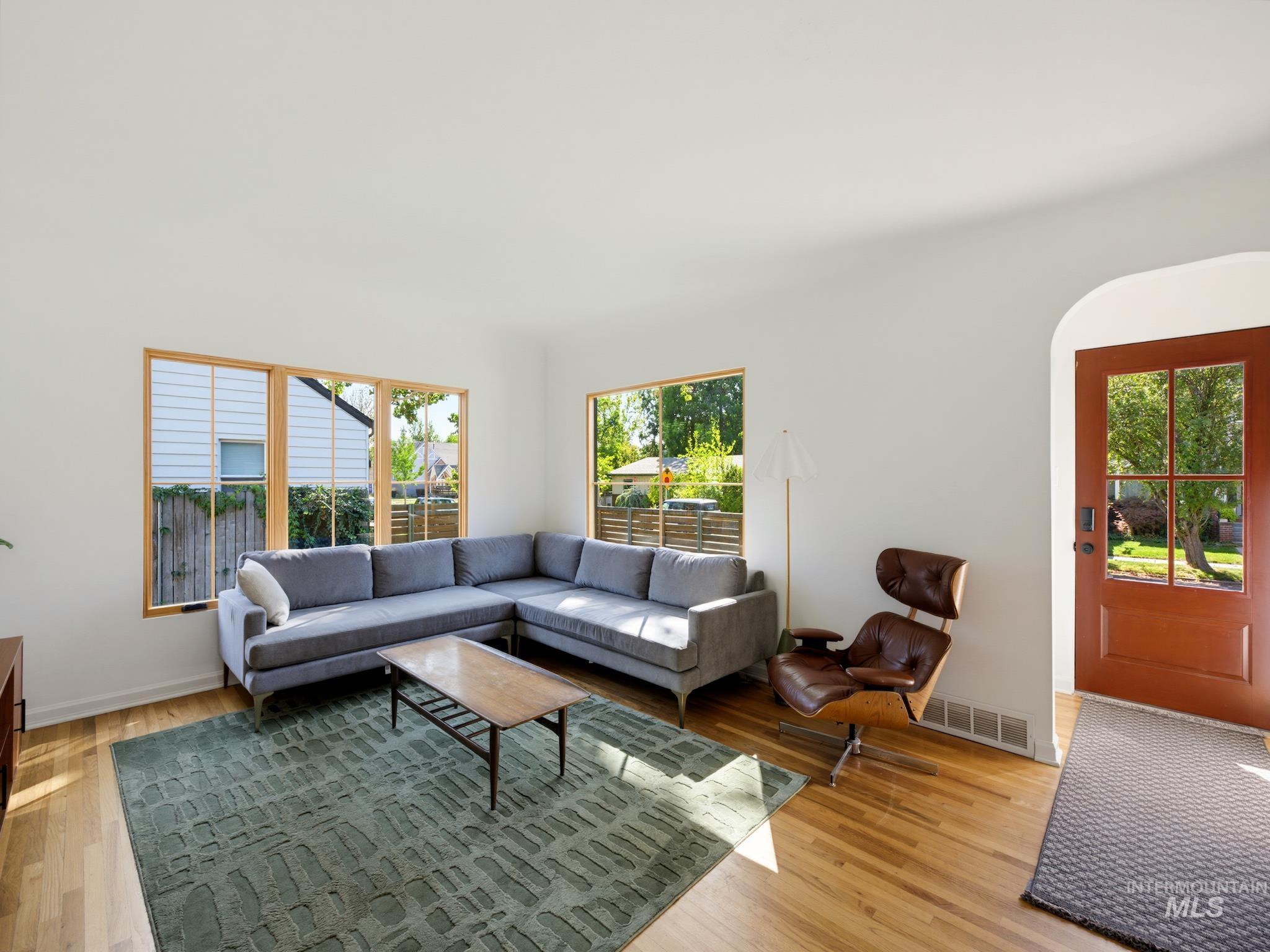 1516 N 26th St, Boise, Idaho 83702, 4 Bedrooms, 2 Bathrooms, Residential For Sale, Price $850,000, 98999697