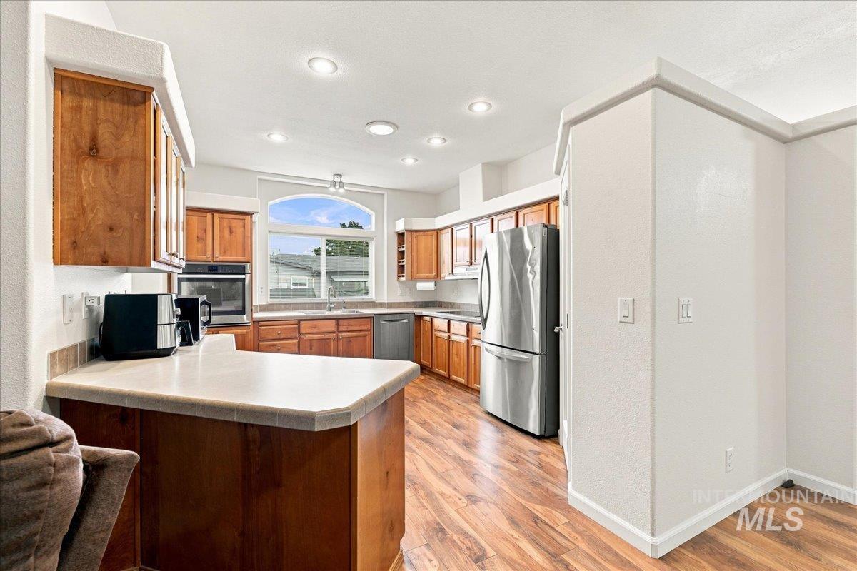 421 S Curtis RD, Boise, Idaho 83705, 4 Bedrooms, 2 Bathrooms, Residential For Sale, Price $320,000, 98999698