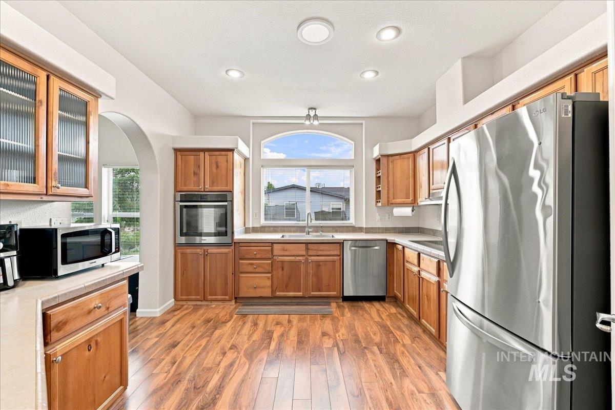 421 S Curtis RD, Boise, Idaho 83705, 4 Bedrooms, 2 Bathrooms, Residential For Sale, Price $320,000, 98999698