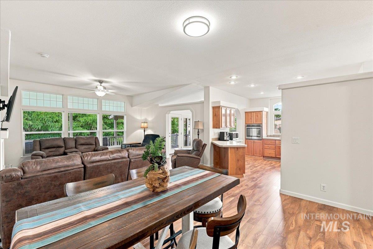 421 S Curtis RD, Boise, Idaho 83705, 4 Bedrooms, 2 Bathrooms, Residential For Sale, Price $320,000, 98999698
