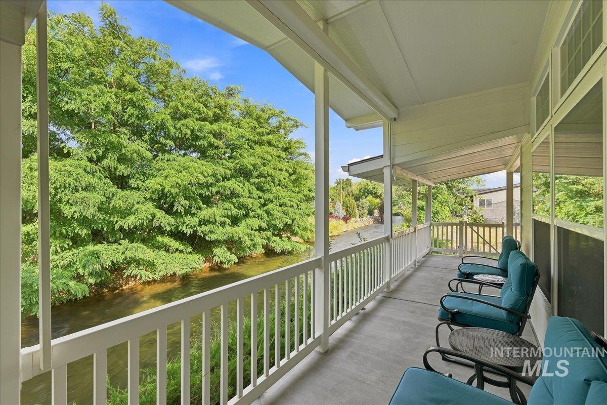 421 S Curtis RD, Boise, Idaho 83705, 4 Bedrooms, 2 Bathrooms, Residential For Sale, Price $320,000, 98999698
