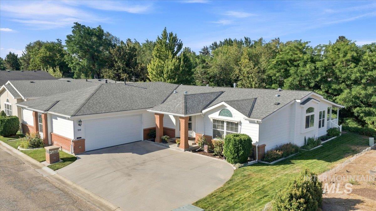 421 S Curtis RD, Boise, Idaho 83705, 4 Bedrooms, 2 Bathrooms, Residential For Sale, Price $320,000, 98999698