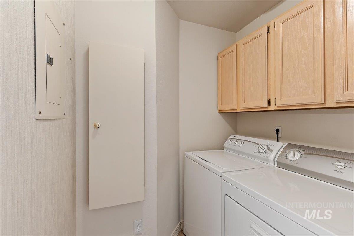 2056 N 28th, Boise, Idaho 83703, 2 Bedrooms, 2 Bathrooms, Residential For Sale, Price $425,900, 98999700