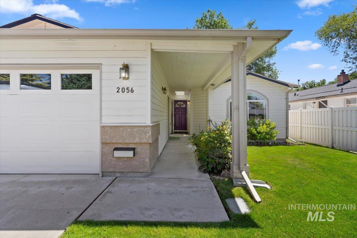 2056 N 28th, Boise, Idaho 83703, 2 Bedrooms, 2 Bathrooms, Residential For Sale, Price $425,900, 98999700