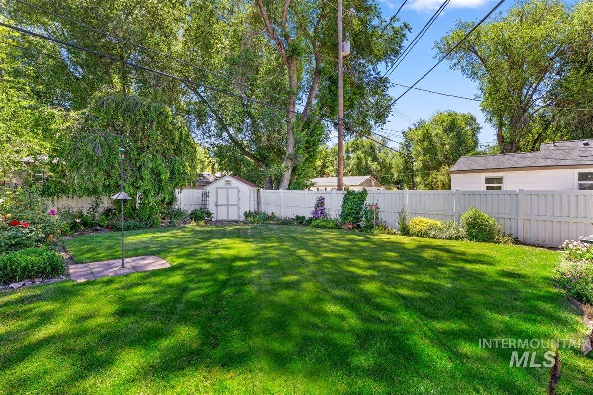 2056 N 28th, Boise, Idaho 83703, 2 Bedrooms, 2 Bathrooms, Residential For Sale, Price $425,900, 98999700