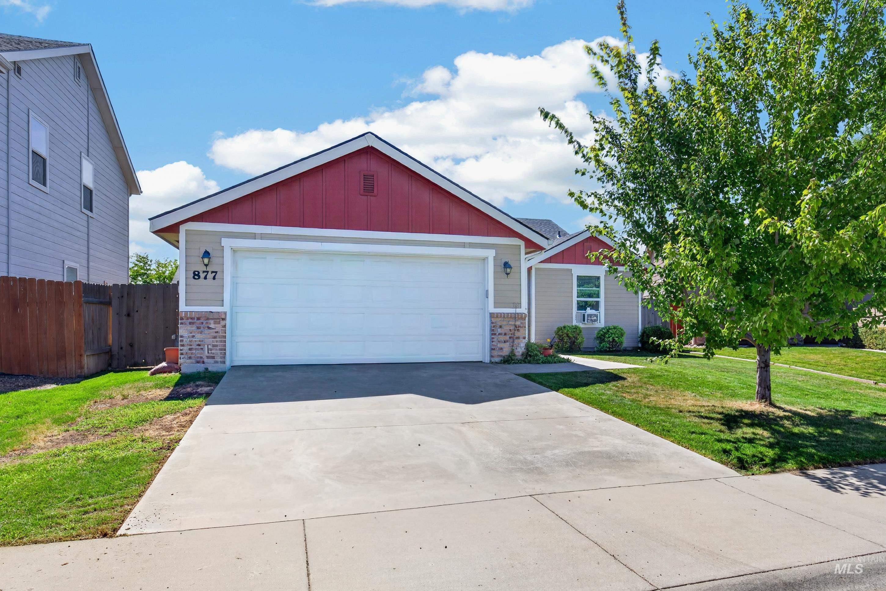 877 E Shady Ridge Dr, Kuna, Idaho 83634, 3 Bedrooms, 2 Bathrooms, Residential For Sale, Price $379,900, 98999704