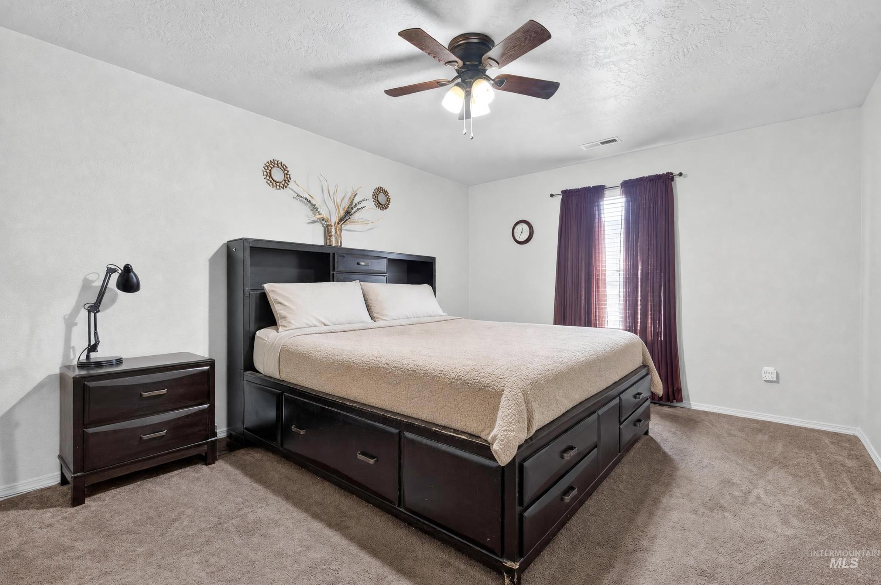 877 E Shady Ridge Dr, Kuna, Idaho 83634, 3 Bedrooms, 2 Bathrooms, Residential For Sale, Price $379,900, 98999704