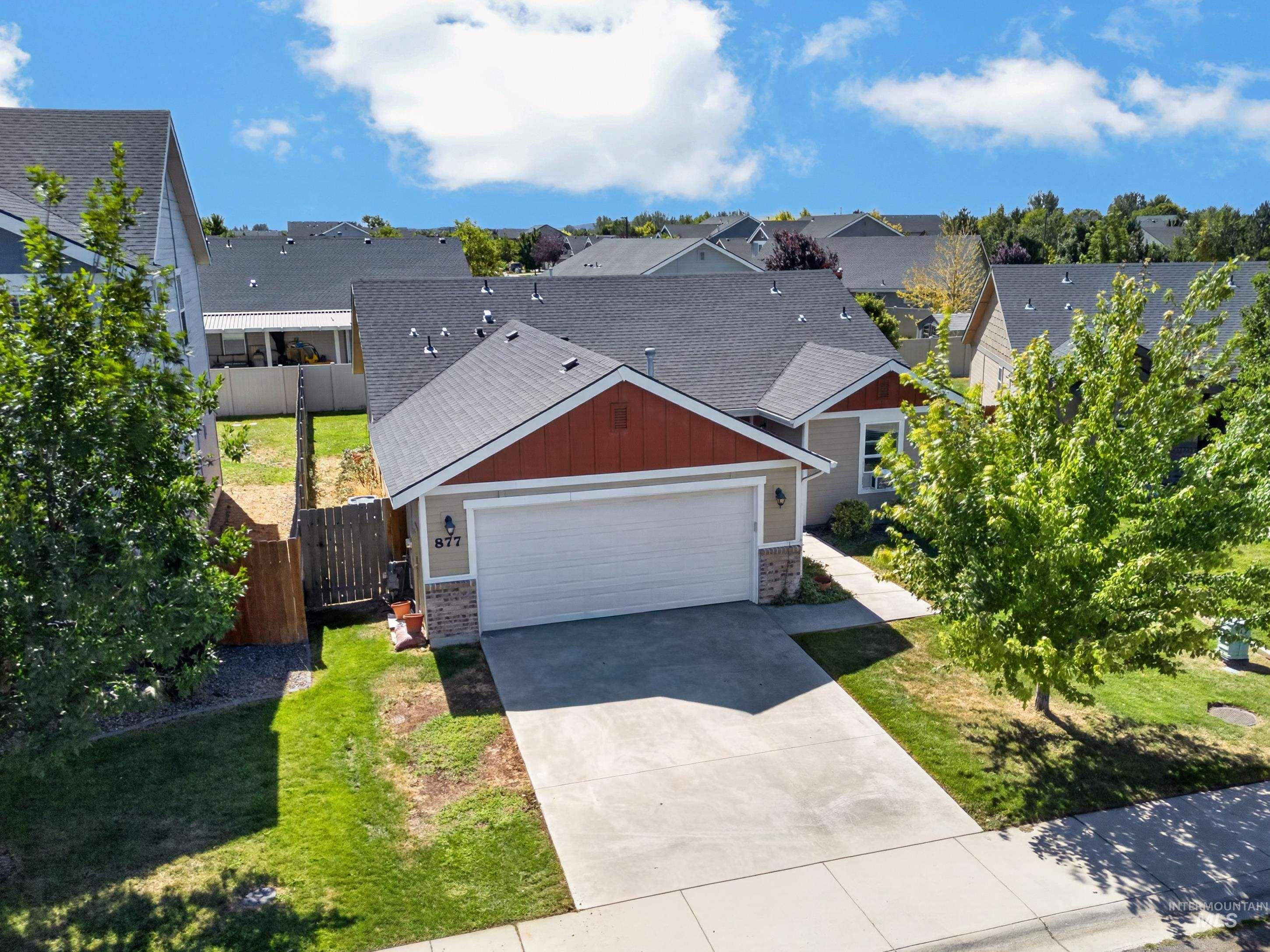877 E Shady Ridge Dr, Kuna, Idaho 83634, 3 Bedrooms, 2 Bathrooms, Residential For Sale, Price $379,900, 98999704