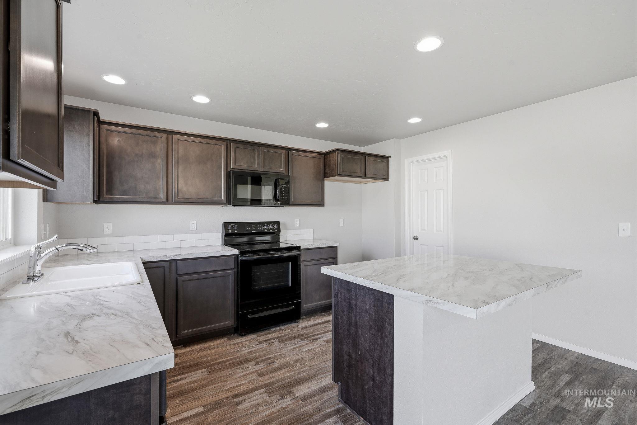 17766 E Pegram Way, Nampa, Idaho 83687, 4 Bedrooms, 2.5 Bathrooms, Residential For Sale, Price $439,990, 98999706