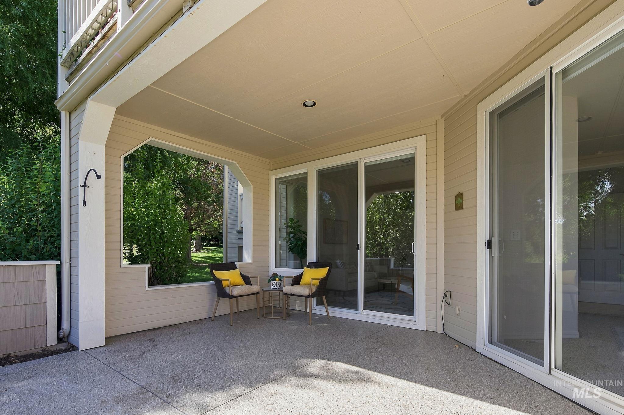 5170 S Surprise Way, Boise, Idaho 83716, 2 Bedrooms, 2 Bathrooms, Residential For Sale, Price $479,900, 98999708