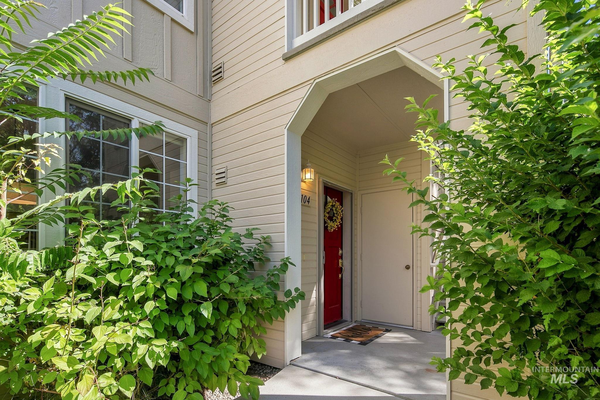 5170 S Surprise Way, Boise, Idaho 83716, 2 Bedrooms, 2 Bathrooms, Residential For Sale, Price $479,900, 98999708