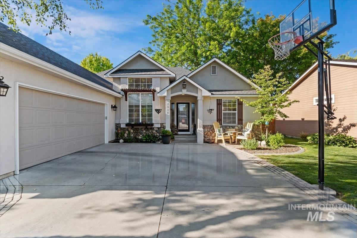 7519 Edgebrook, Nampa, Idaho 83687, 3 Bedrooms, 2 Bathrooms, Residential For Sale, Price $419,000, 98999709