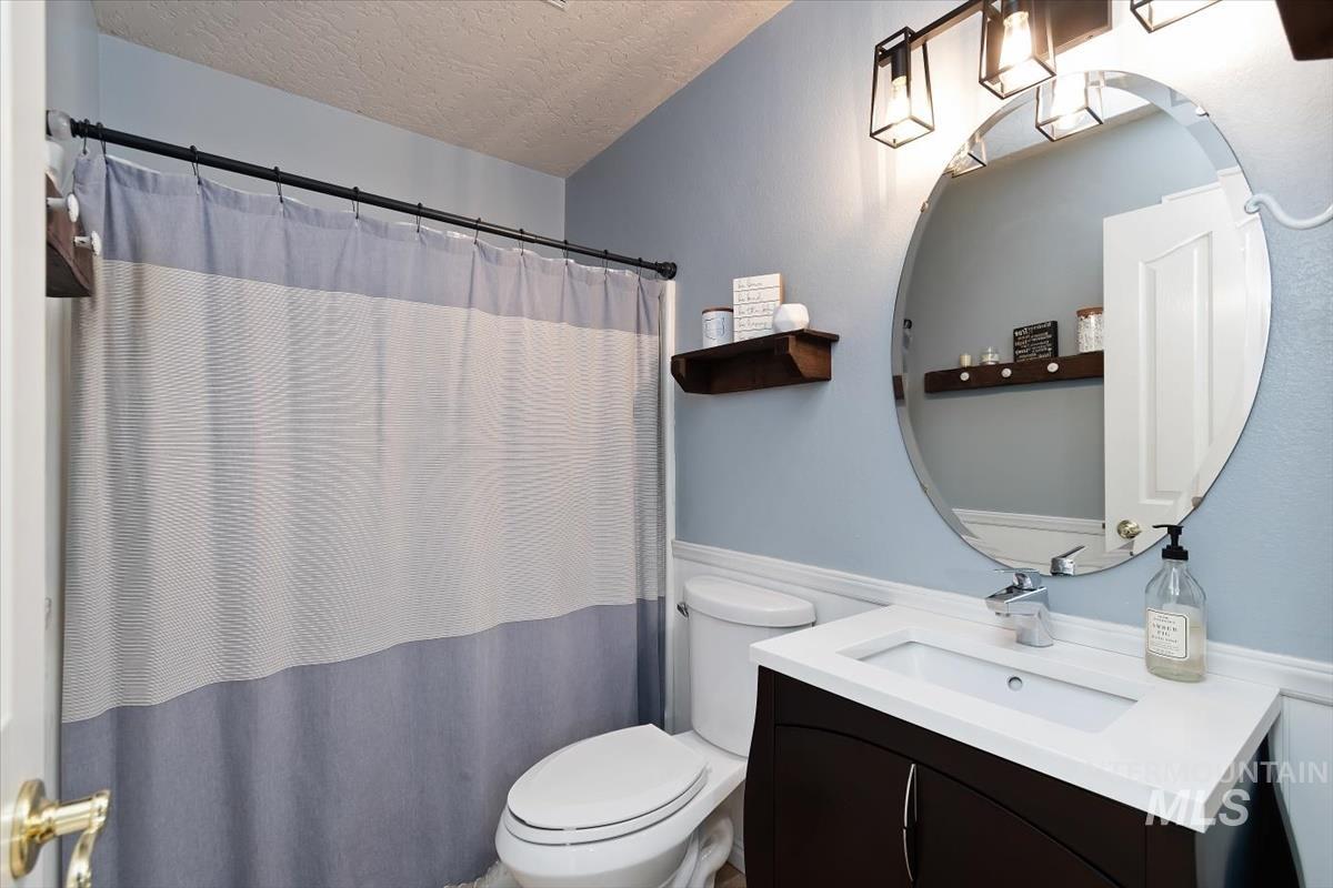 7519 Edgebrook, Nampa, Idaho 83687, 3 Bedrooms, 2 Bathrooms, Residential For Sale, Price $419,000, 98999709