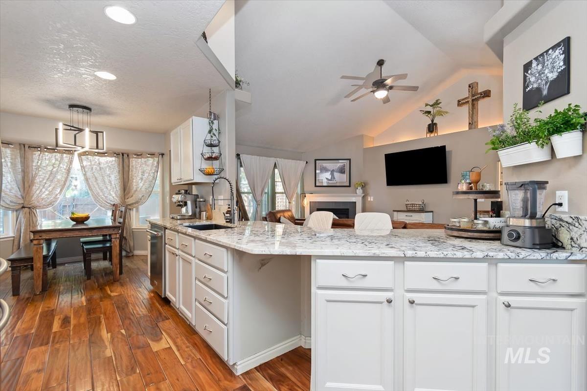 7519 Edgebrook, Nampa, Idaho 83687, 3 Bedrooms, 2 Bathrooms, Residential For Sale, Price $419,000, 98999709