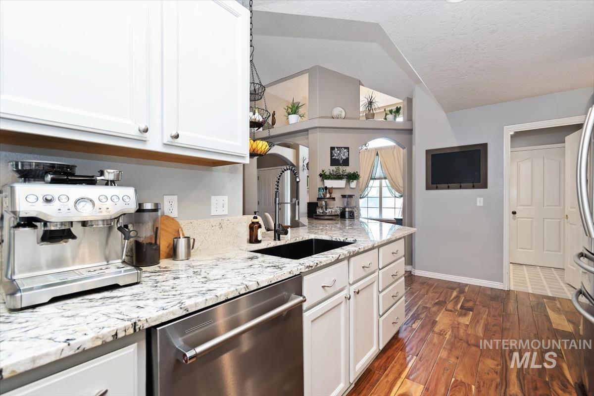 7519 Edgebrook, Nampa, Idaho 83687, 3 Bedrooms, 2 Bathrooms, Residential For Sale, Price $419,000, 98999709