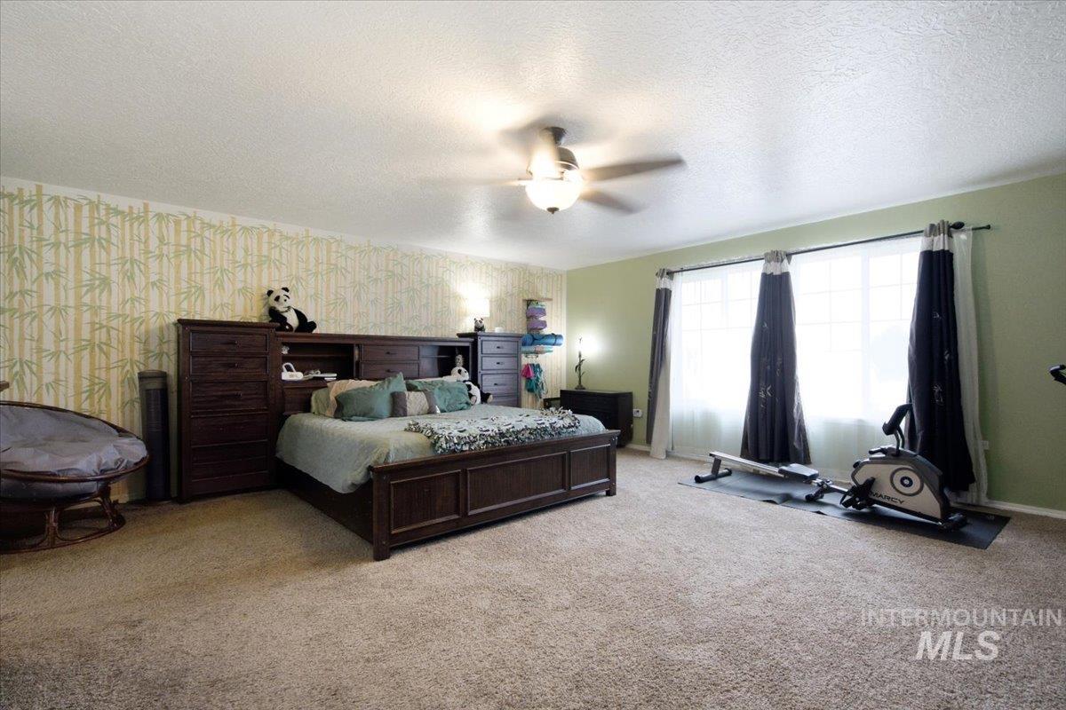 1975 W Ridge Pointe Ave, Nampa, Idaho 83651, 4 Bedrooms, 2.5 Bathrooms, Residential For Sale, Price $450,000, 98999710