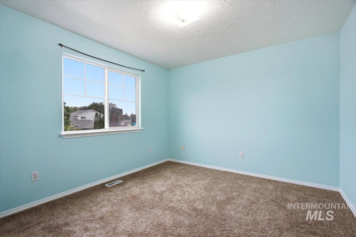 1975 W Ridge Pointe Ave, Nampa, Idaho 83651, 4 Bedrooms, 2.5 Bathrooms, Residential For Sale, Price $450,000, 98999710