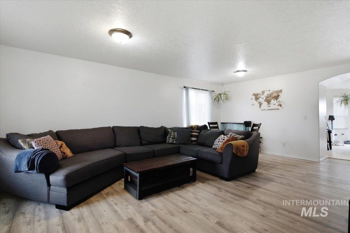 1975 W Ridge Pointe Ave, Nampa, Idaho 83651, 4 Bedrooms, 2.5 Bathrooms, Residential For Sale, Price $450,000, 98999710