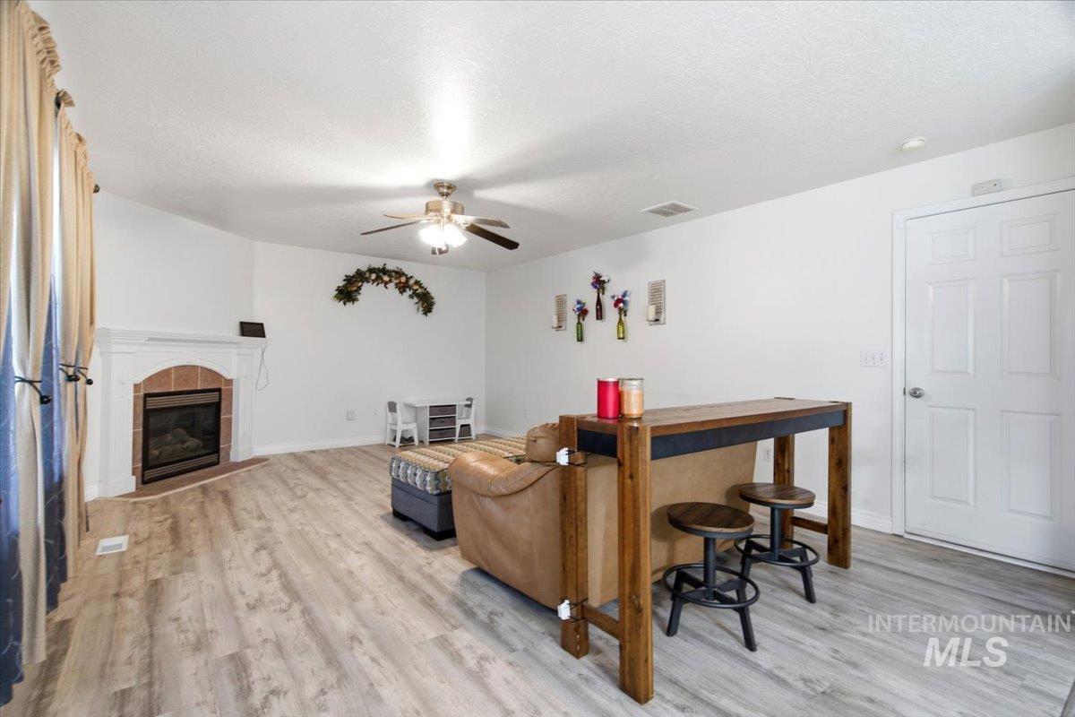 1975 W Ridge Pointe Ave, Nampa, Idaho 83651, 4 Bedrooms, 2.5 Bathrooms, Residential For Sale, Price $450,000, 98999710
