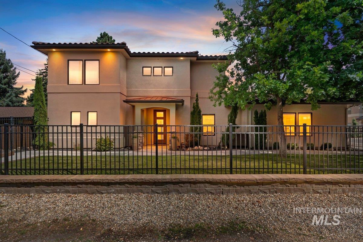1208 E E Spinnaker Lane, Boise, Idaho 83706, 4 Bedrooms, 2.5 Bathrooms, Residential For Sale, Price $799,000, 98999711