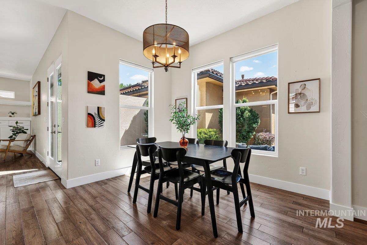 1208 E E Spinnaker Lane, Boise, Idaho 83706, 4 Bedrooms, 2.5 Bathrooms, Residential For Sale, Price $799,000, 98999711