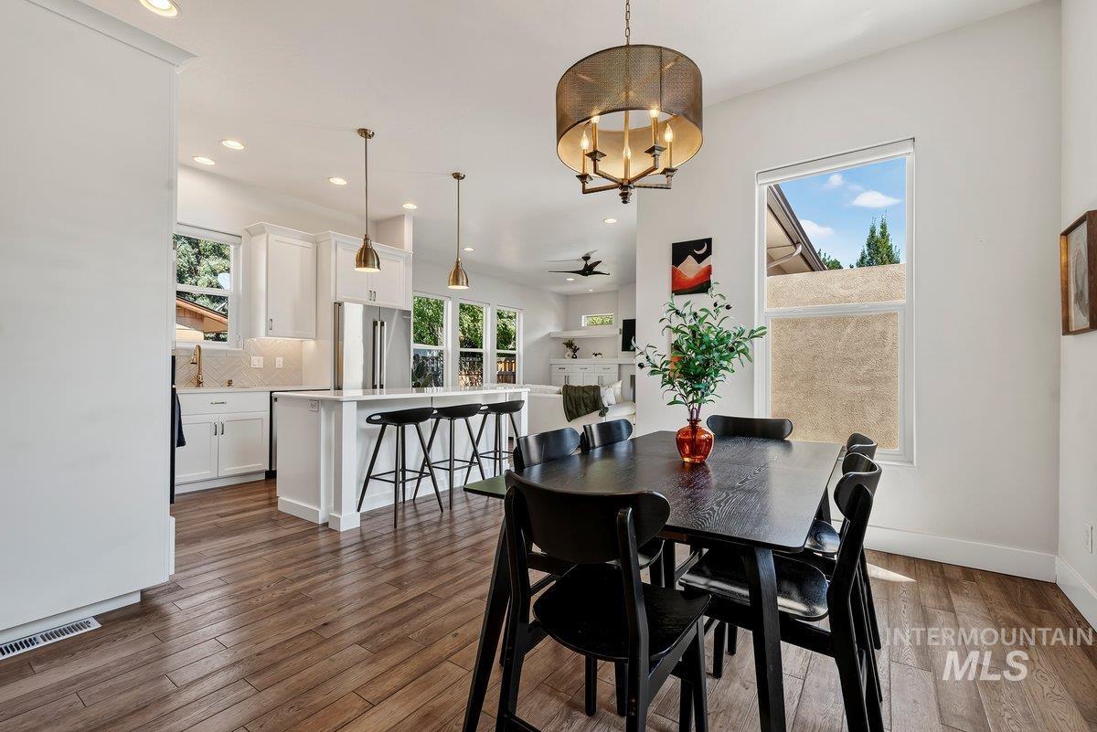 1208 E E Spinnaker Lane, Boise, Idaho 83706, 4 Bedrooms, 2.5 Bathrooms, Residential For Sale, Price $799,000, 98999711