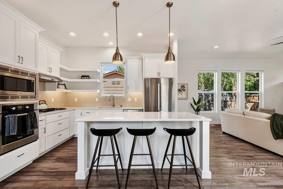1208 E E Spinnaker Lane, Boise, Idaho 83706, 4 Bedrooms, 2.5 Bathrooms, Residential For Sale, Price $799,000, 98999711