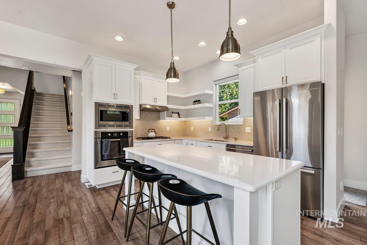 1208 E E Spinnaker Lane, Boise, Idaho 83706, 4 Bedrooms, 2.5 Bathrooms, Residential For Sale, Price $799,000, 98999711