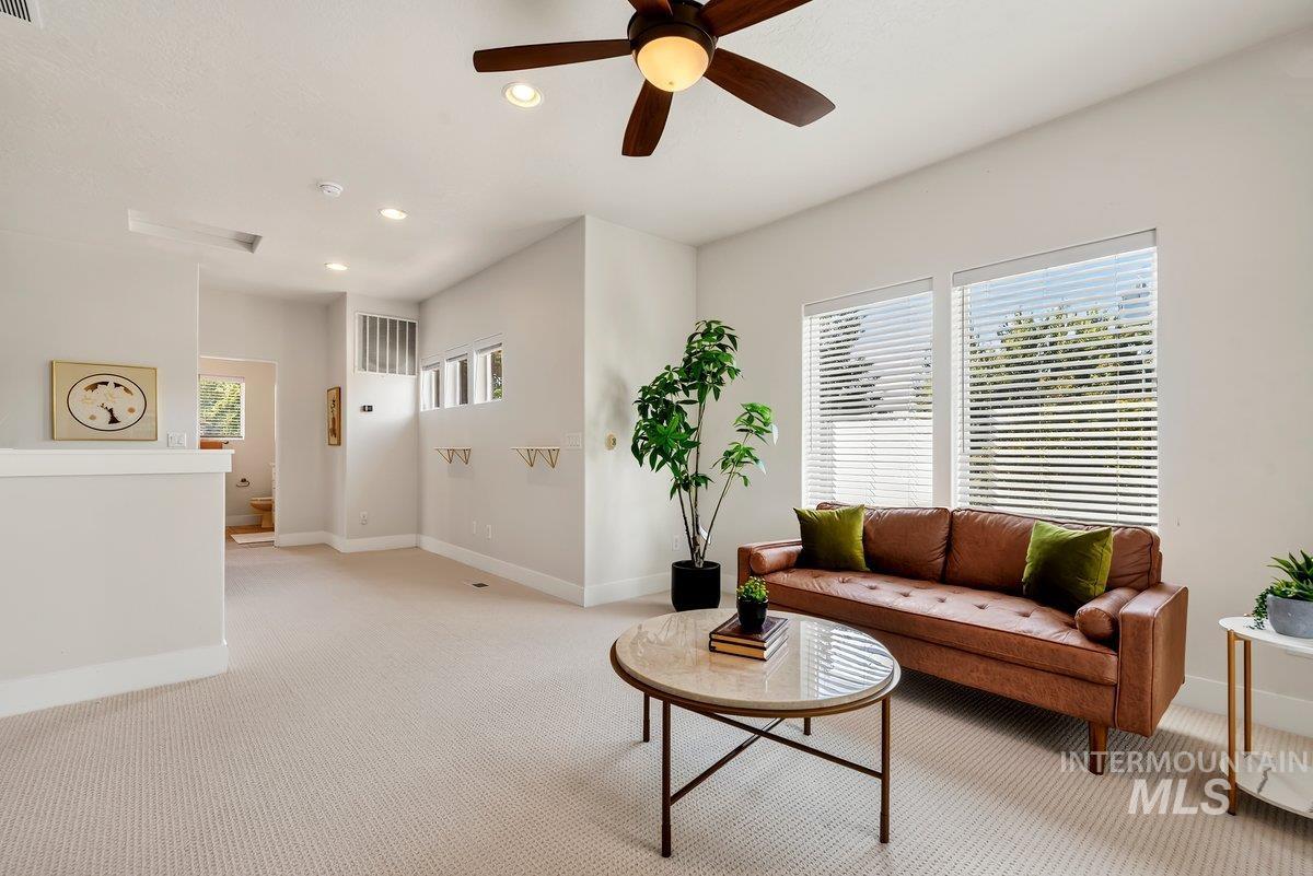 1208 E E Spinnaker Lane, Boise, Idaho 83706, 4 Bedrooms, 2.5 Bathrooms, Residential For Sale, Price $799,000, 98999711