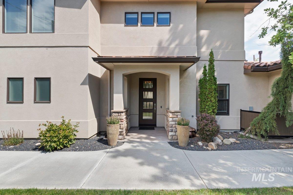 1208 E E Spinnaker Lane, Boise, Idaho 83706, 4 Bedrooms, 2.5 Bathrooms, Residential For Sale, Price $799,000, 98999711