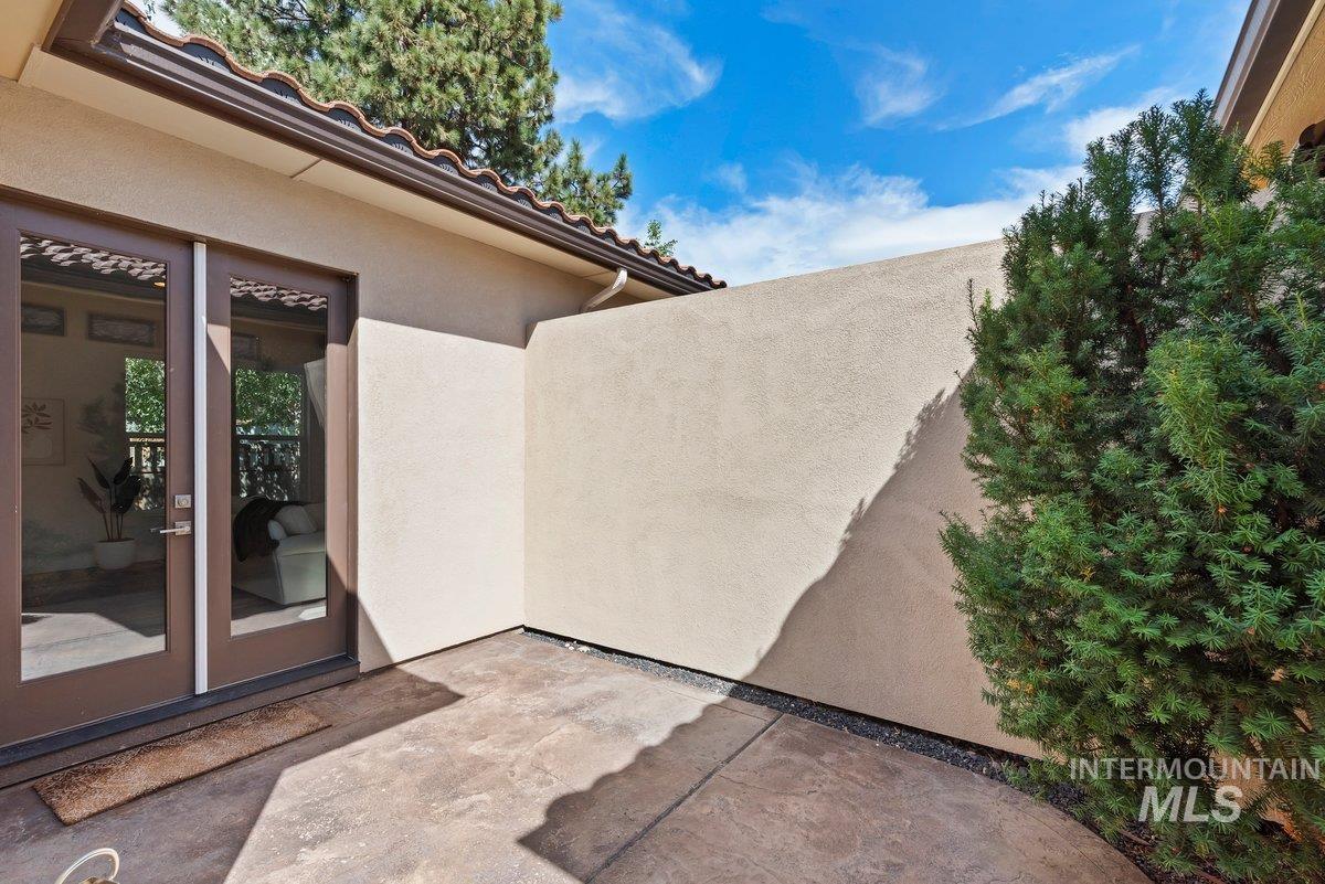 1208 E E Spinnaker Lane, Boise, Idaho 83706, 4 Bedrooms, 2.5 Bathrooms, Residential For Sale, Price $799,000, 98999711